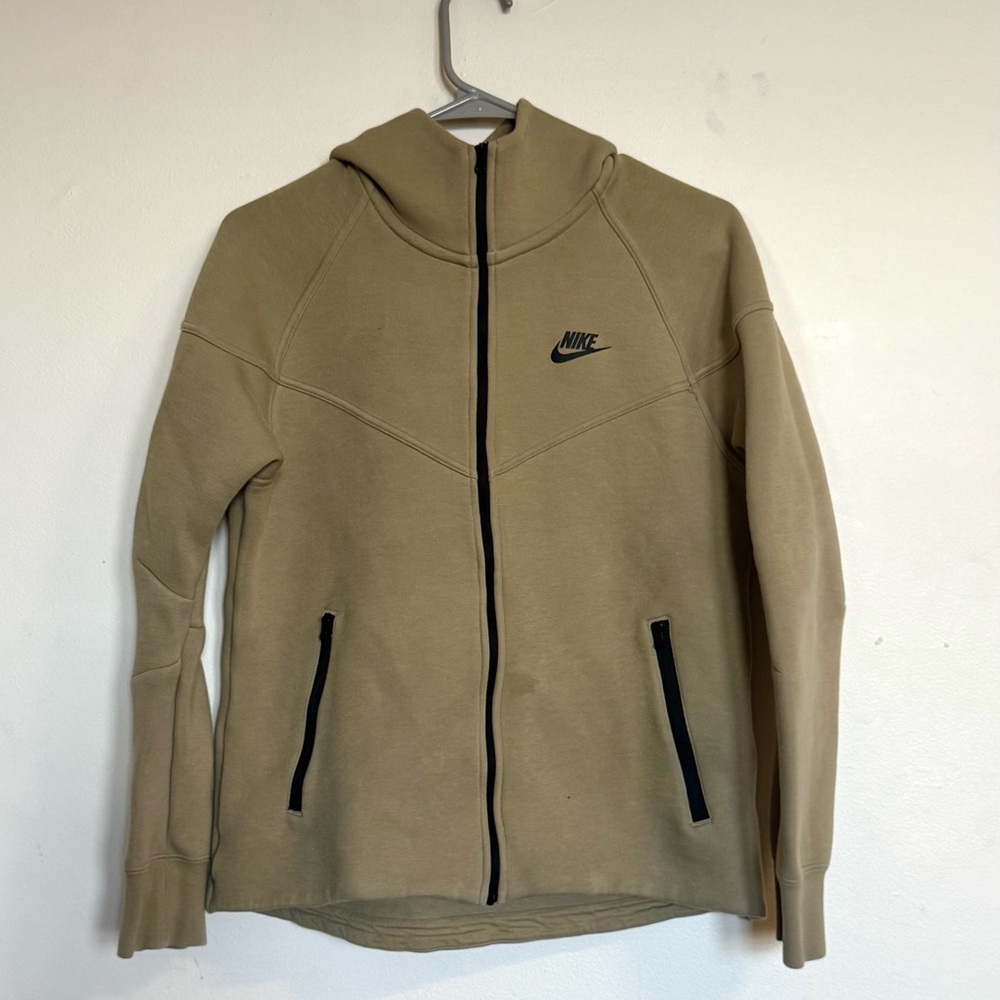 MEDIUM KHAKI NIKE TECH ZIP UP